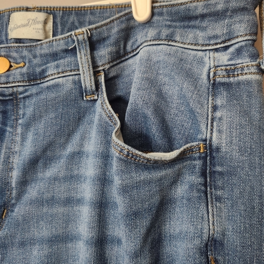 Universal Thread juniors size 17R blue jeans straight leg High Rise Slim - Picture 3 of 9